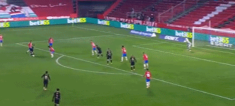 南通发布：苏超南通队载誉而归，3000多名球迷迎接城市英雄